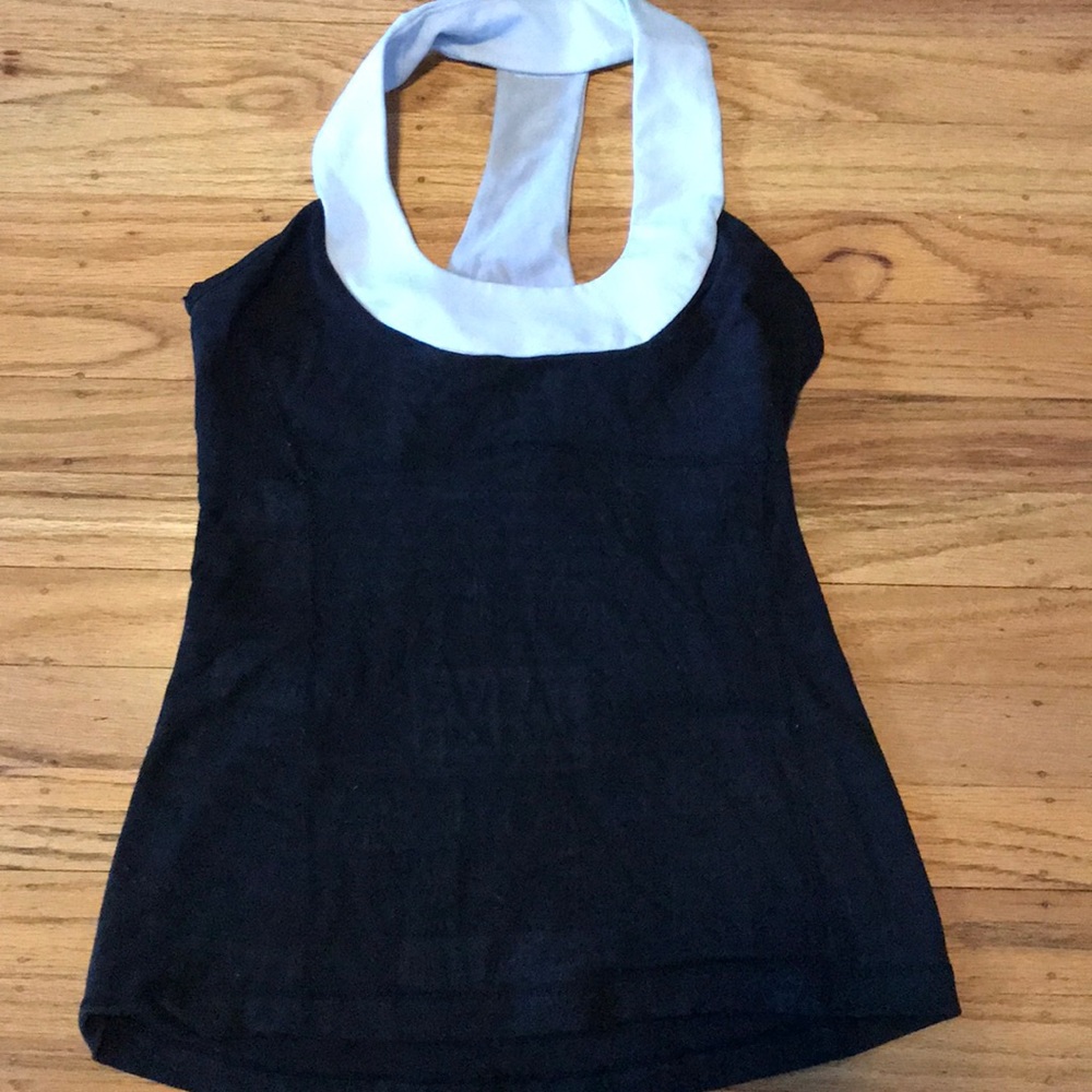 Black Lululemon tank